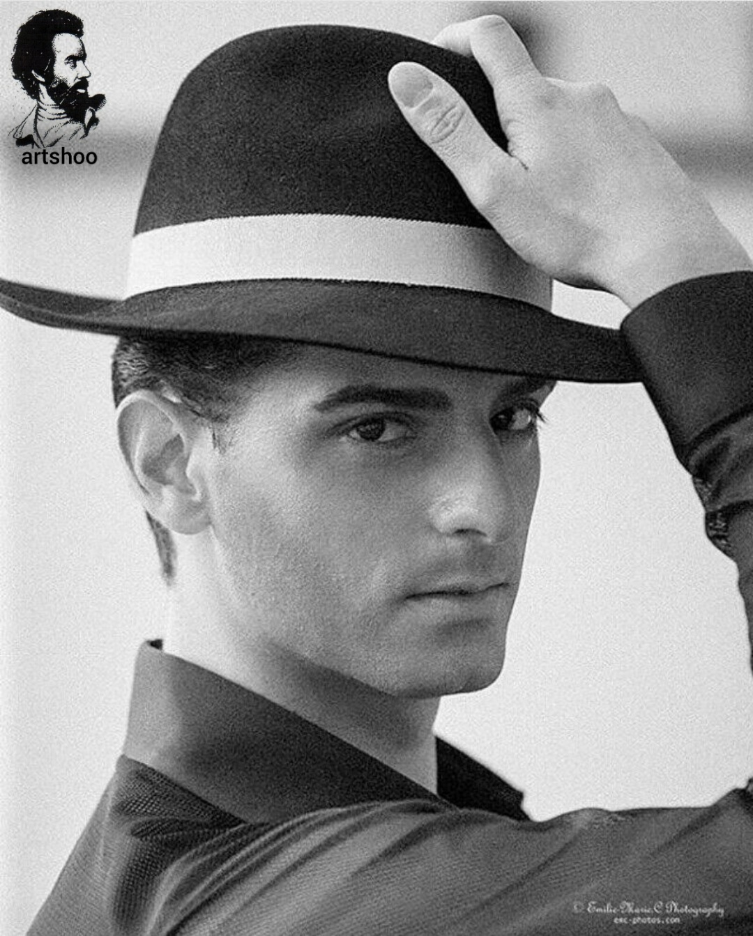 مدل پرتره سیاه قلم